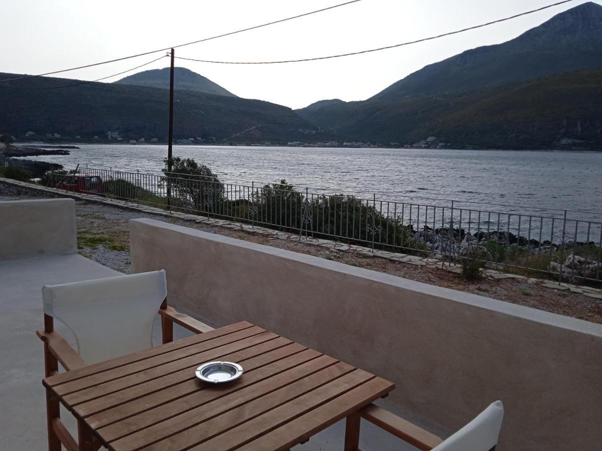 Mani Blue Thalassa Oitilon Exterior photo